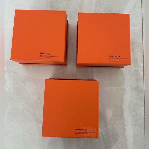 3 Hermès Gift Boxes with Logo Ribbons - Picture 9 of 11